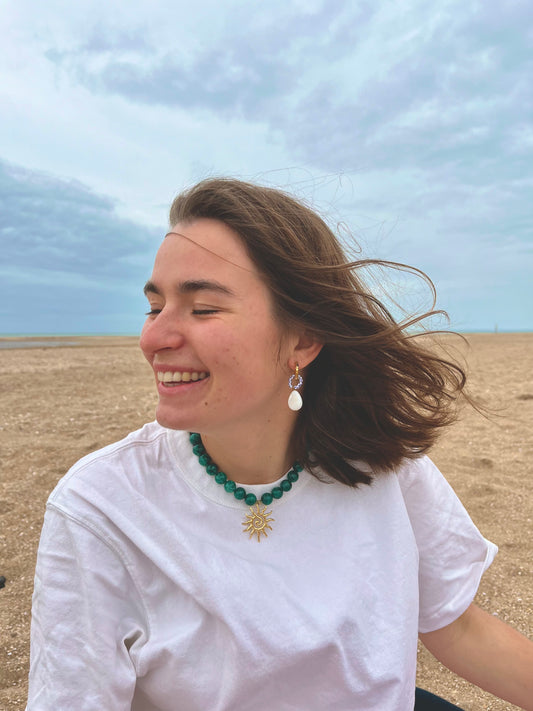 Collier soleil vert