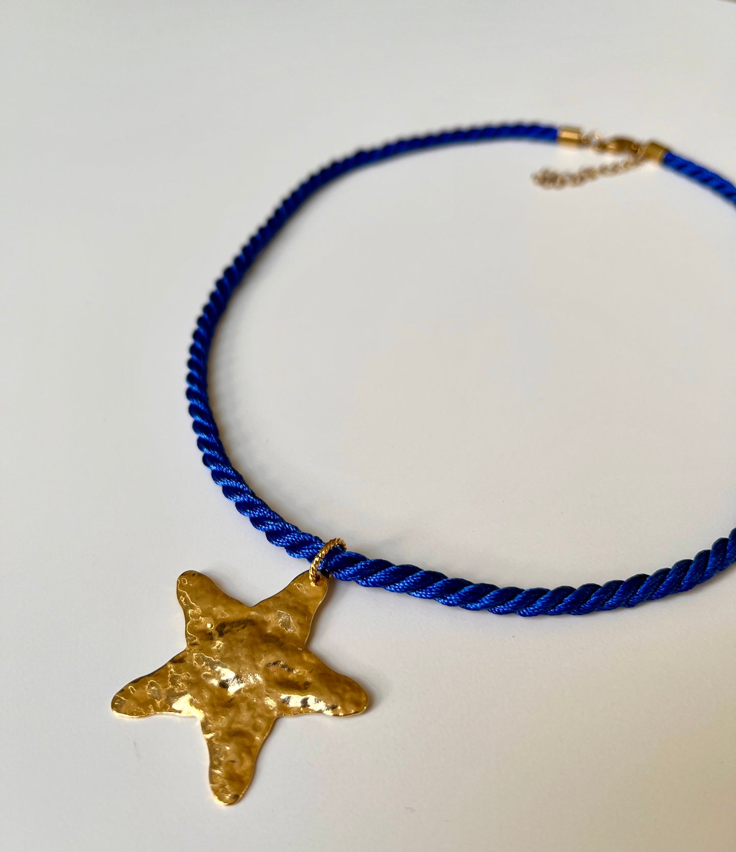 Collier sail bleu